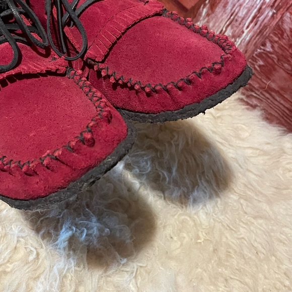 Laurentian Chief suede fringe moccasins - Picture 2 of 11